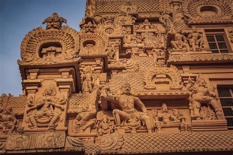 Tanjore Big Temple or Brihadeshwara Temple was built by King Raja Raja ...