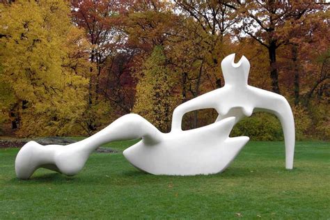 The Mesmerizing Henry Moore Sculptures Are Coming to Houghton Hall ...