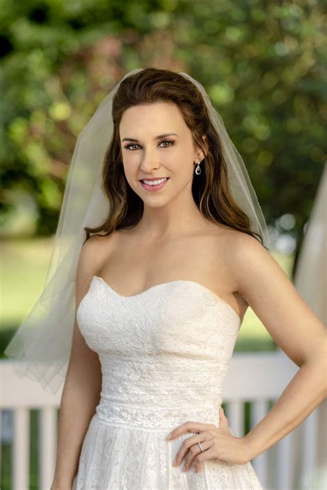 Lacey Chabert Wedding Ring