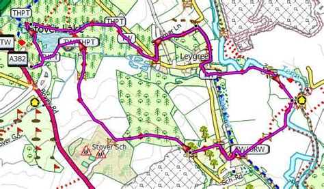 Stover Country Park Best Circular Walks with maps & free routes