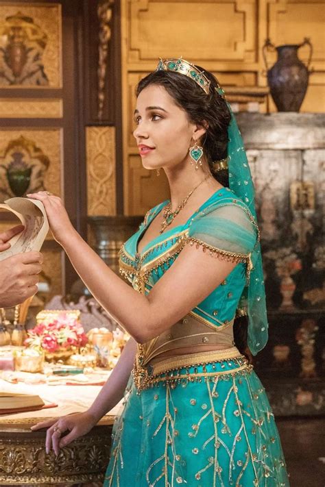 Here's How the Hairstylist Behind the Aladdin Live Action Brought the ...