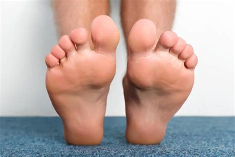 What Problems Can Flat Feet Cause?: Premier Foot & Ankle: Podiatrists