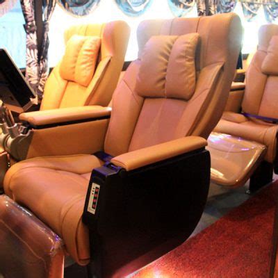 Alibaba Eskpres Luxury Bus Service Malaysia - David Explores