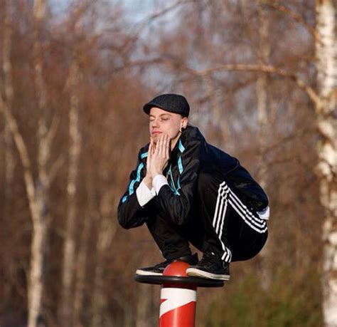 Slavs Absolutely LOVE Squatting In Tracksuits (20 pics) - Izismile.com