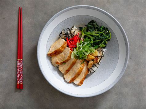 Chicken Donburi (Japanese Rice Bowl) With Spinach Recipe