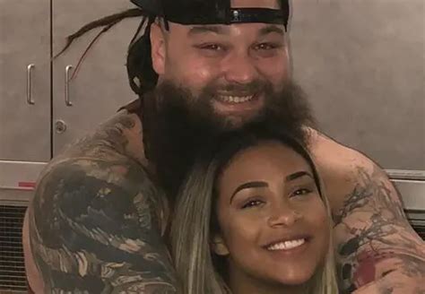 Bray Wyatt Wife: Who Is Samantha Rotunda?