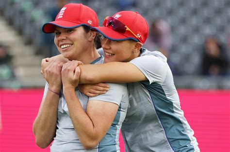 Alice Davidson-Richards and Issy Wong share a light moment before the ...