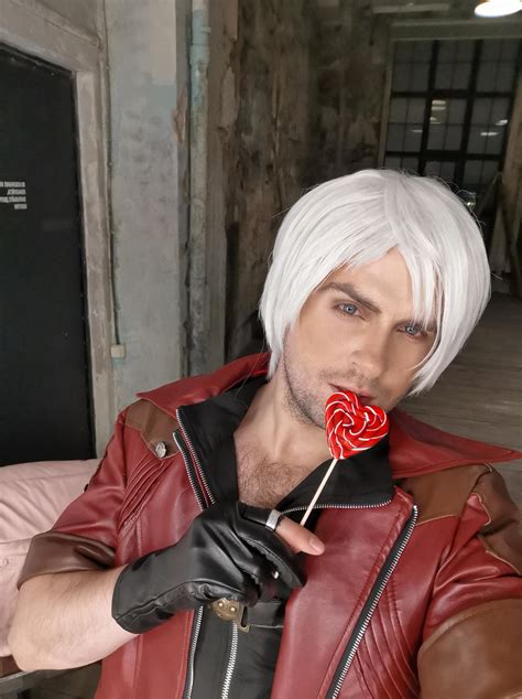 Dante cosplay by GraysonFin : r/DevilMayCry