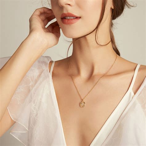 Asteria Necklace - Yellow Gold – Glacier Mist