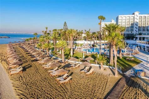 Golden Bay Beach Luxury Hotel in Larnaca - Photos & Videos