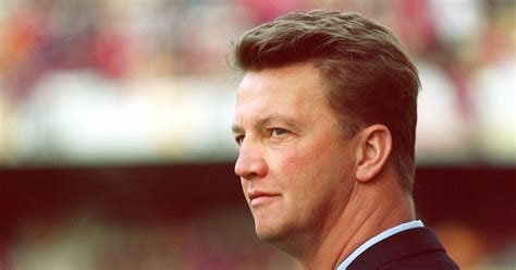 Barcelona manager Louis van Gaal during the Copa del Rey final against ...