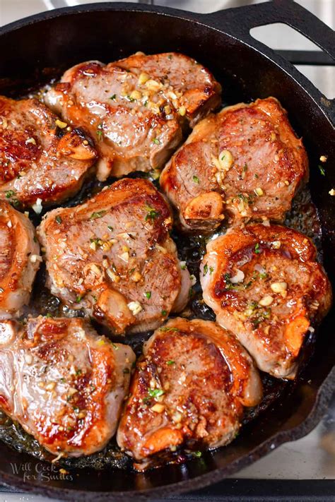 Lamb Chops - Easy, Tender Seared Lamb with Butter, Garlic, and Herb