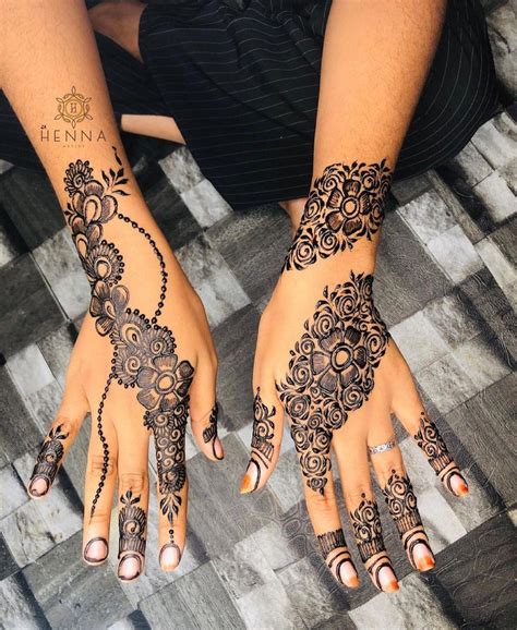 Flower Henna Tattoo On Hand | Best Flower Site