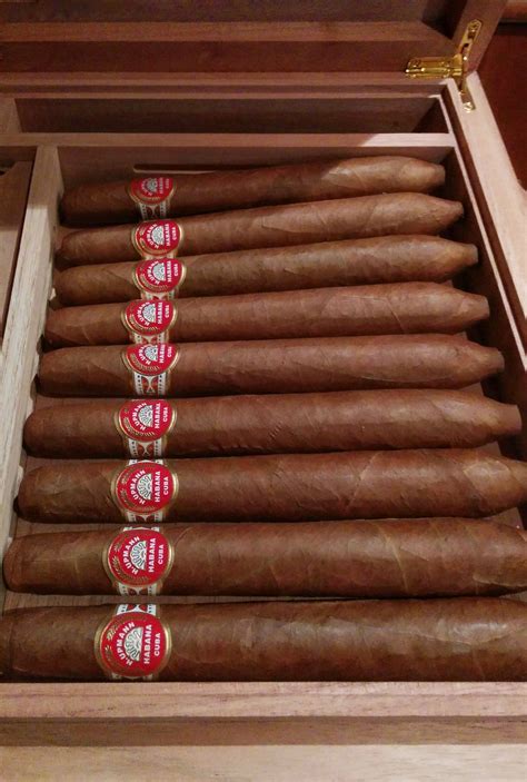 H.Upmann Replica Antique Humidor Supremas No.2 - Cuban House Of Cigars