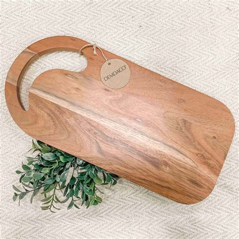 Wood Serving Board w/Round Handle - Sorrells Farms