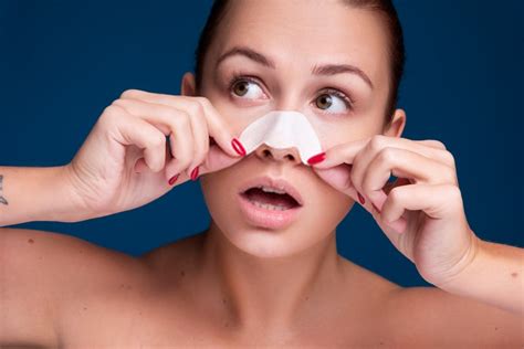 Finest way of getting the blackhead removal solutions – Fact full form