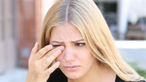 Keratitis: Symptoms, Causes, and Treatment – Page 9 – Entirely Health