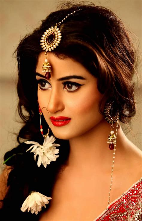 Pakistani Bridal Makeup Gallery - Wavy Haircut