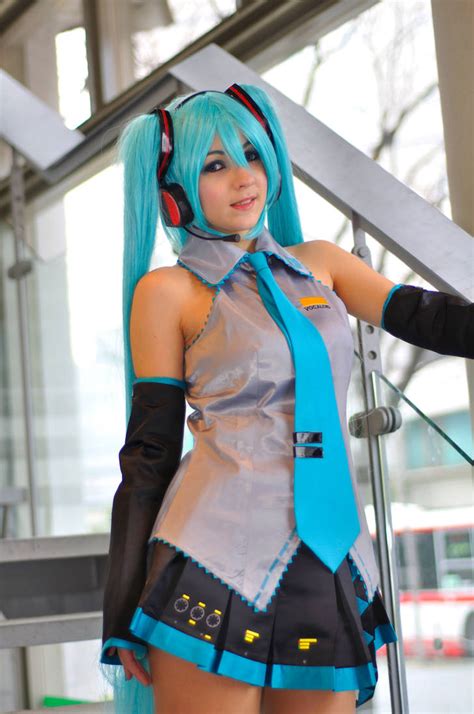 Hatsune Miku cosplay 3 by mila-tiemy on DeviantArt