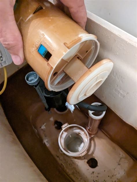 Toilet valve | DIY Home Improvement Forum