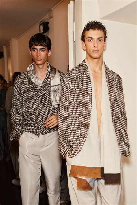 Giorgio Armani Spring 2024 Men’s Fashion Show Backstage | The Impression