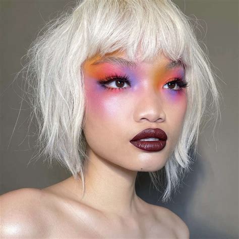 The Greatest Neon Make-up Seems to Put on All Summer time Lengthy - The ...