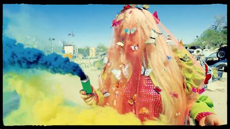 34 Stunningly Beautiful Scenes From Kesha's "Praying" Music Video