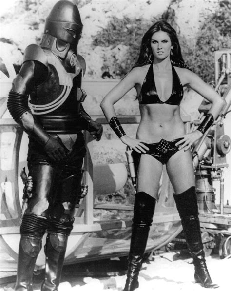 Caroline Munro Starcrash, 1978 : r/OldSchoolCool