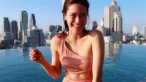 Erich Gonzales Vlogs Her Abs Workout Routine