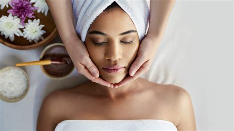 Facials Every Month: What to Expect at Facelogic Spa – The Best Spas ...