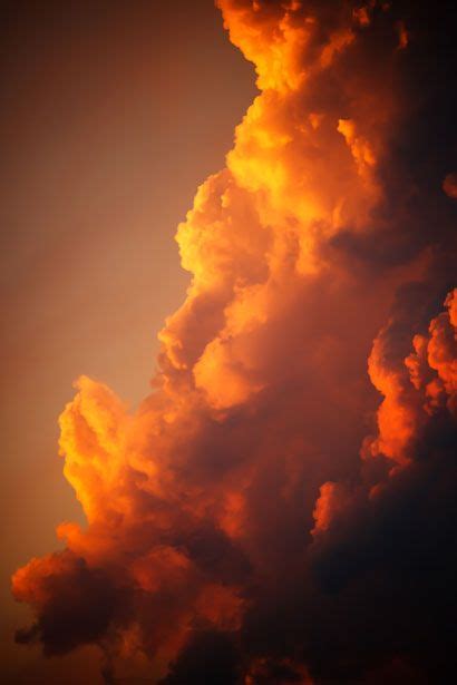 dramatic orange clouds at sunset | Paesaggi, Sfondi, Arancione