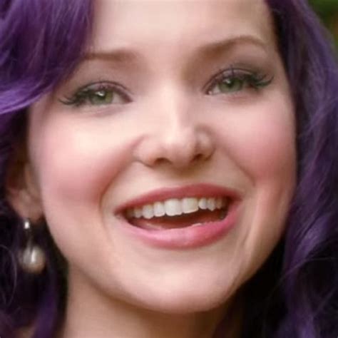 Get Dove Cameron Teeth Background - Teeth Walls Collection For Everyone