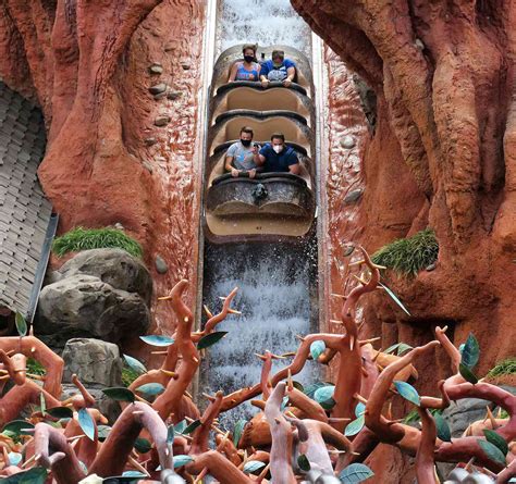 Disney's Splash Mountain Evacuated After Ride Breaks Down