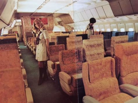 TWA L-1011 Cabin | Vintage airlines, Airplane interior, Twa