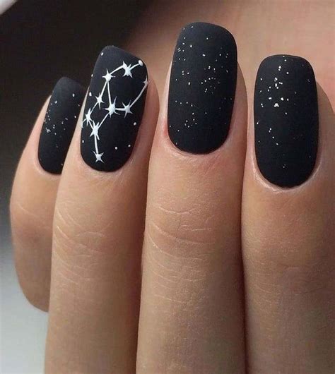 15 Ideas trendy para usar en tu manicura | Black nail designs, Nail ...