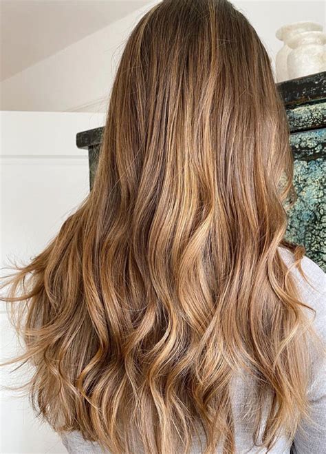 32 Beautiful Golden Brown Hair Color Ideas : Caramel-ish Tone