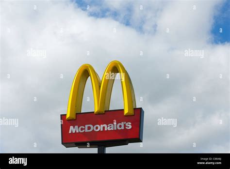 McDonald's golden arches logo Stock Photo - Alamy