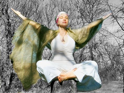 10 Powerful Kundalini Yoga Mantras. | elephant journal