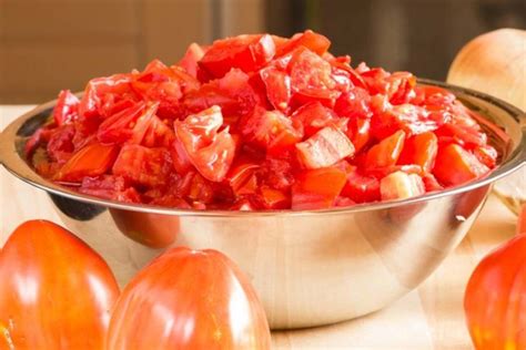 How To Can Diced Tomatoes - A Great Way To Preserve Tomatoes