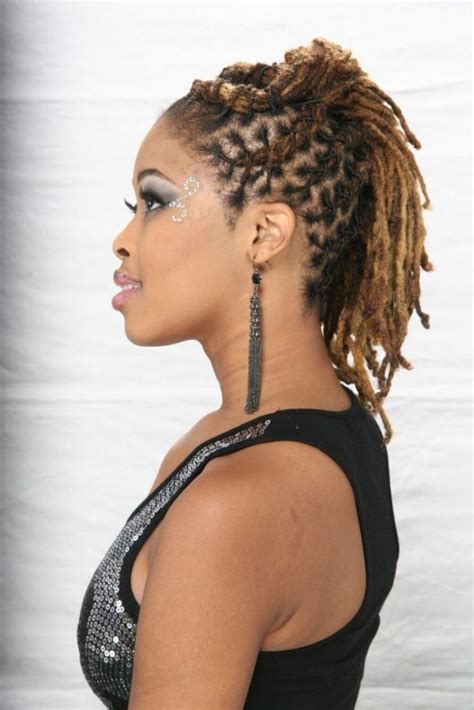 Hairstyles For Short Dreads