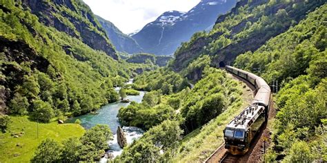 Getting around by train | Railway lines in Norway