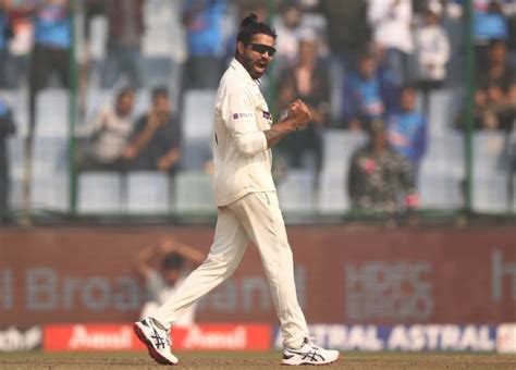 Top 5 Best Bowling Figures Of Ravindra Jadeja In Tests - Sports Big News