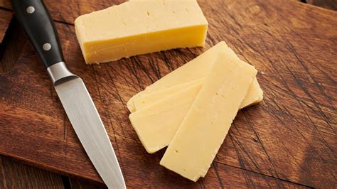 Which cheddar cheese is best? Bega, Coles, Cracker Barrel and more | CHOICE