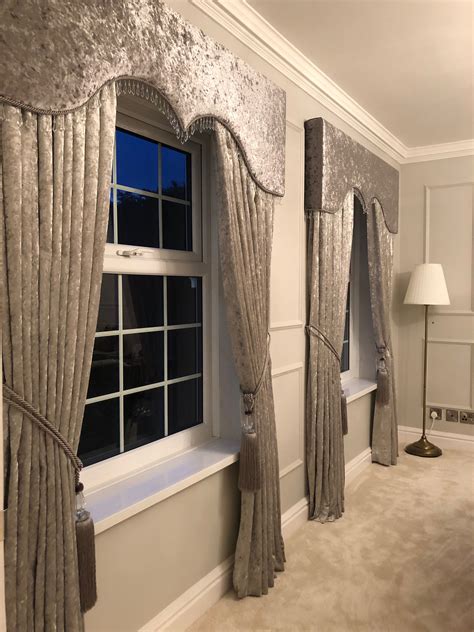 Shaped pelmet & full length curtains | Home curtains, Pelmet designs ...