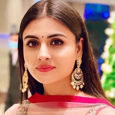 Malti Chahar - Age, Net Worth, Height, Bio, Career, Single, Facts