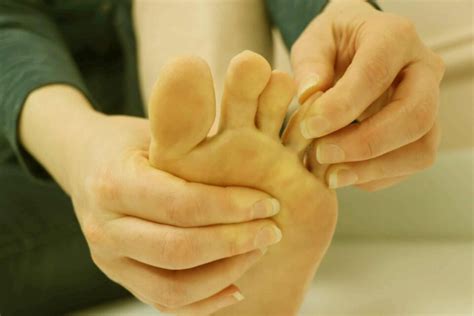 Yellow Feet: Explained - Feet First Clinic