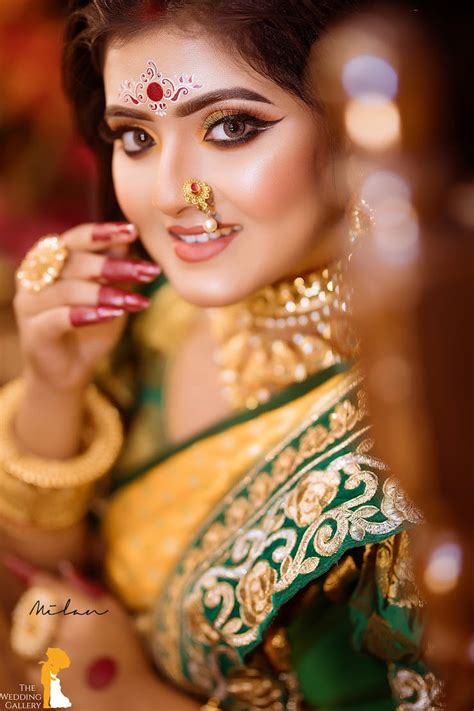 Top 13 Beautiful Bridal Bindi Designs You Should Try In 2022