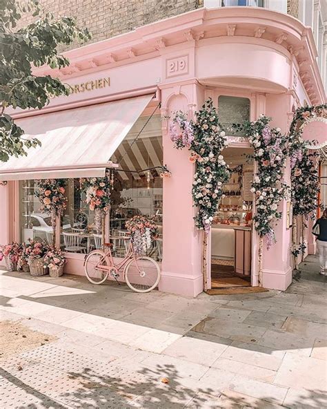 Pretty in pink 🌸🎀💕 (📸 by @erinlindsayd) | Pink aesthetic, Pastel pink ...