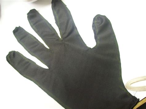 Make Gloves for Yourself : 4 Steps (with Pictures) - Instructables