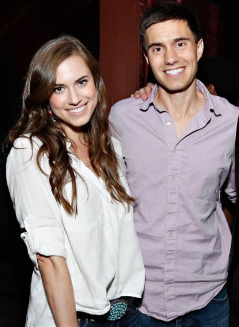 'Girls' Star Allison Williams Engaged!